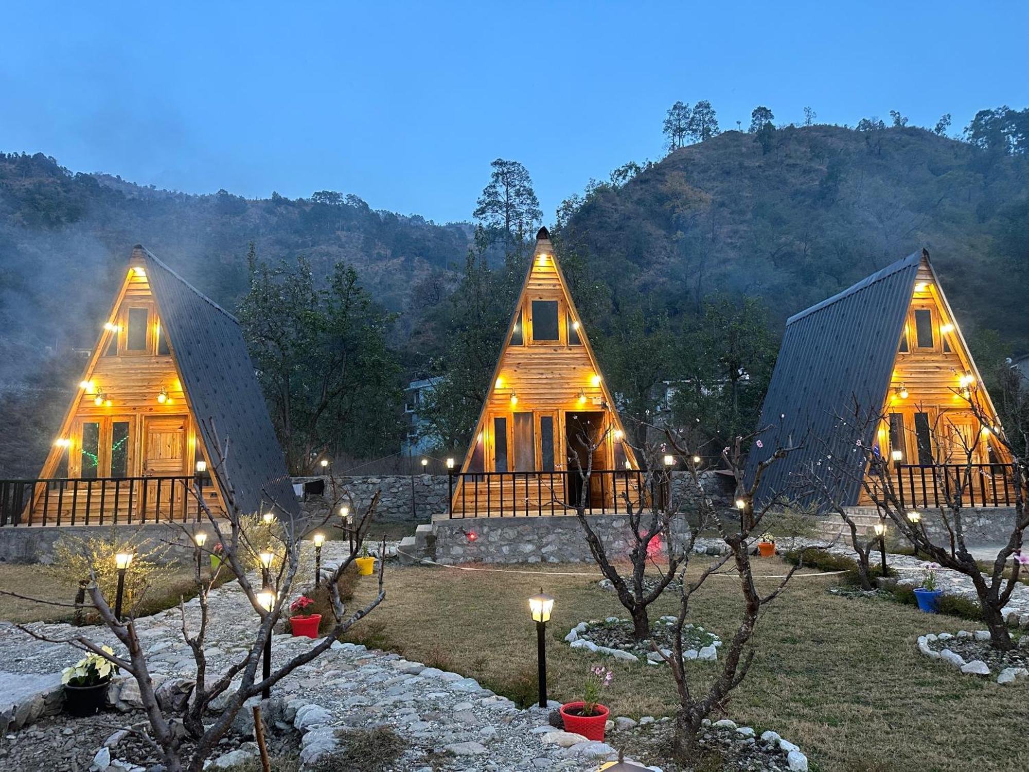 Cabana Riverside Resort - Kainchi Dham Nainital Exterior foto